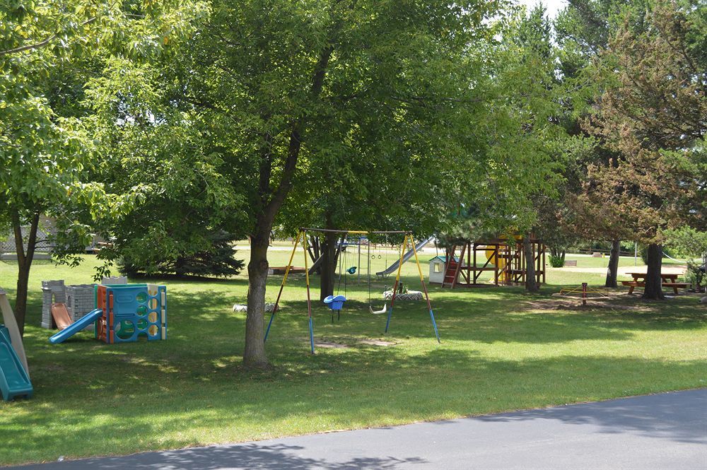 Summer Breeze Resort Wisconsin Dells Ngoại thất bức ảnh